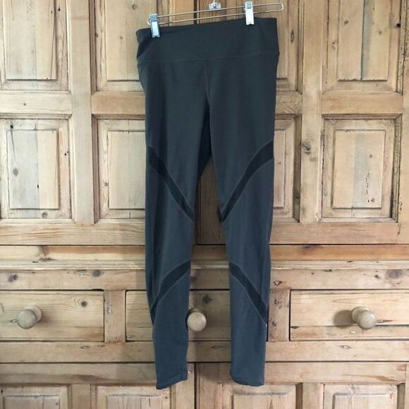 Victoria + Sophia Womens Size Small Military Green Leggings Workout Pants Mesh - Picture 1 of 6